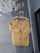 Sweterek na guziki musztardowy dla dziewczynki r.92