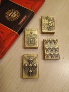 Zapalniczki benzynowe typu Zippo. zestaw 4 sztuk. scull.