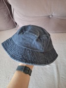Grafitowy kapelusz bucket hat jeansowy efekt sprania Sinsay r. M unisex