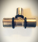 Trójnik zaprasowywany PEX Tweetop 32x25x32