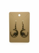 Mroczne Kolczyki – Księżyce z Czaszkami (Styl Gotycki/Alternatywny)