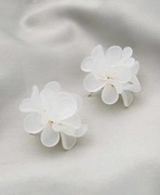 Kolczyki kwiatki kwiatek biały sztyfty