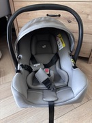 Fotelik samochodowy plus dwie bazy