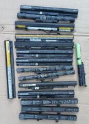 Baterie do laptopa 16 sztuk uszkodzone