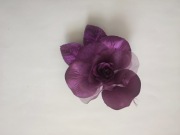 Kwiatek róża chińska z materiału broszka 12 cm fiolet