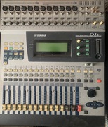 Mikser cyfrowy YAMAHA 01v