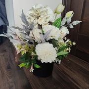 Stroik bukiet kompozycja kwiatowa na prezent na cmentarz 