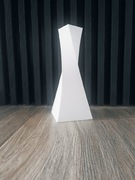 Nowoczesny biały wazon 