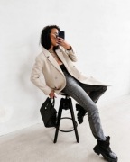 Beżowy płaszcz Ola Voga rozmiar M