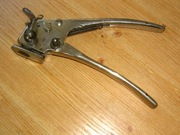 Szpaner, ściągacz do taśmy blaszanej