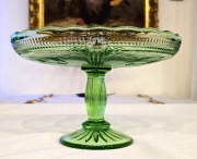 Patera płytka owocarka na nodze zielona Ząbkowice Prl uranowa zieleń 