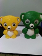 Stara zabawka z czasów Prl kolekcja plastik Zezol Zezolek miś zielony