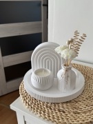 Zestaw z Gipsu Ceramicznego – Biały wazon taca tęcza