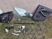 Mercedes Cla szyba prawy przod orginal 