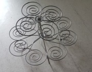 Metalowy wieniec  na świeczki, świecznik