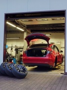 Oryginalne koła Tesla Uberturbine 20 z oponami letnimi Pirelli - KRAKÓW