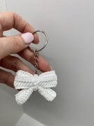 Kokardka na szydełku, brelok, zawieszka do kluczy, pamiątka,prezent