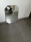 Lustro 70 cm x 50 cm z oświetleniem 