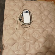 Materac przeciwodleżynowy zmienno-ciśnieniowy, bąbelkowy firmy Vermeiren.