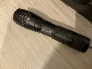 Latarka ultra fire + ładowarka