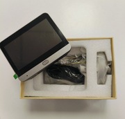 Wizjer z dzwonkiem do drzwi 