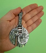 Zawieszka/naszyjnik w stylu modernistycznym z lat 60. (proj. Ewa Scheel)