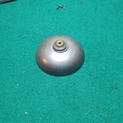 Dzwonek z nakrętką do Francuza=oryginał