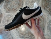 Buty damskie Nike Waffle Racer 37.5 czarne nowe