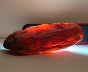 Duży surowy bursztyn bałtycki 166 g – rzadki okaz cherry / cognac