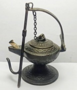 stara lampa oliwna ogarek lewant braz spiz bliski wschod vintage