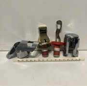 korki do wina "zasysające gume", 4szt, w tym fackelman  stare prl ddr