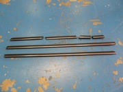 Listwy boczne Mercedes R107SL, komplet
