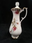 Dzbanuszek wysokość 17cm z czasów PRL  porcelana z Chodzież