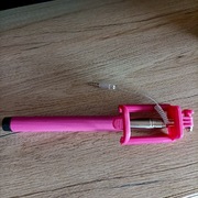 Uchwyt do selfie Oriflame różowy.