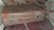Walizka getto PRL, zabytkowa, retro, zamykana