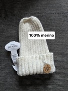 Czapka handmade 100% merino ecru