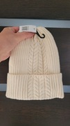 Kremowa czapka nowa miękka cudowna w prążki z wełną 