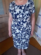 Sukienka w kwiaty 50