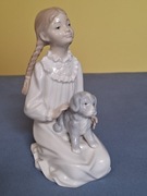 Figurka dziewczyna z pieskiem NAO
