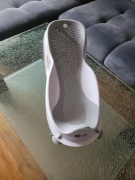 Leżaczek do kąpieli Angelcare