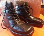 Skórzane botki, damskie, ocieplane, czarne, r. 41