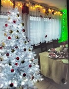 Choinka sztuczna biała z lampkami