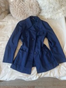 Granatowa marynarka damska