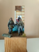 Gotowe pomalowane figurki grenadier SS Alpina żywiczne w 1-35 na podstawce 