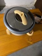 Garnek Tefal do gotowania 