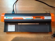 Urządzenie COLIBRI E-LEONARDO do okładania książek