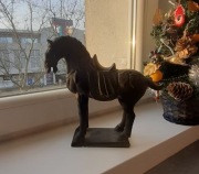 Koń terakotowy - figura dekoracyjna 