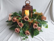 duży XXL stroik na grób cmentarz róże różowe lampion latarnia znicz led