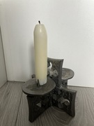 świecznik metalowy, srebrny kolor, brutalistyczny, 5 KRZYŻY , 972g waga