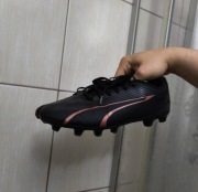 Buty piłkarskie 37 korki marki Puma Kolor czarny Cholewka pokryta 